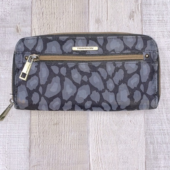 Travelon black & grey leopard print wallet - Picture 2 of 11